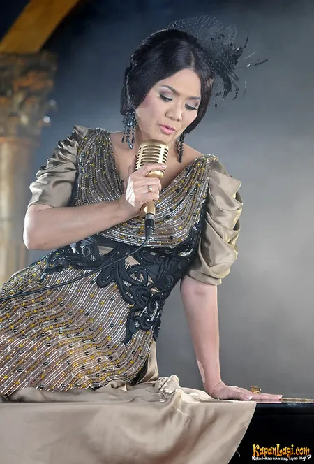 Foto Vina Panduwinata