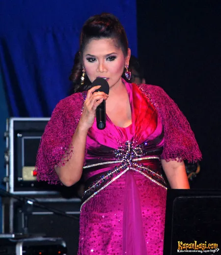 Foto Vina Panduwinata