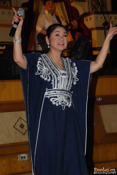 Foto Vina Panduwinata