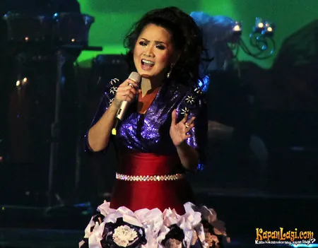 Foto Vina Panduwinata