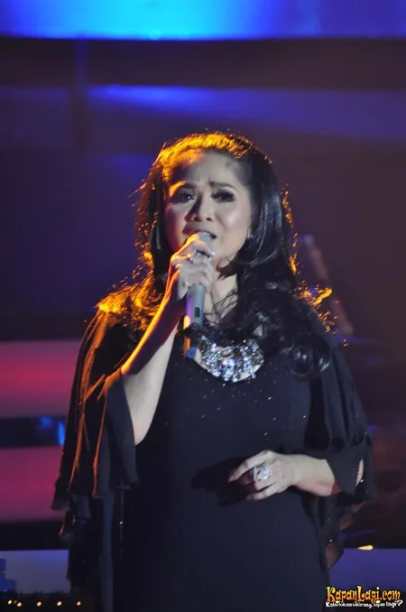 Foto Vina Panduwinata