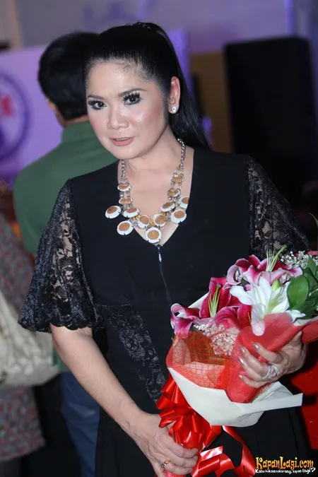 Foto Vina Panduwinata