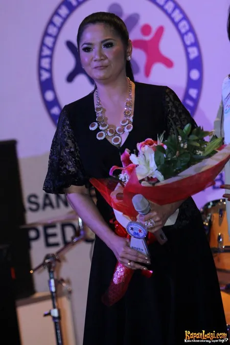Foto Vina Panduwinata