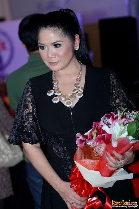 Foto Vina Panduwinata