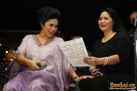 Foto Vina Panduwinata