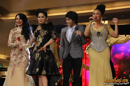 Foto Vina Panduwinata