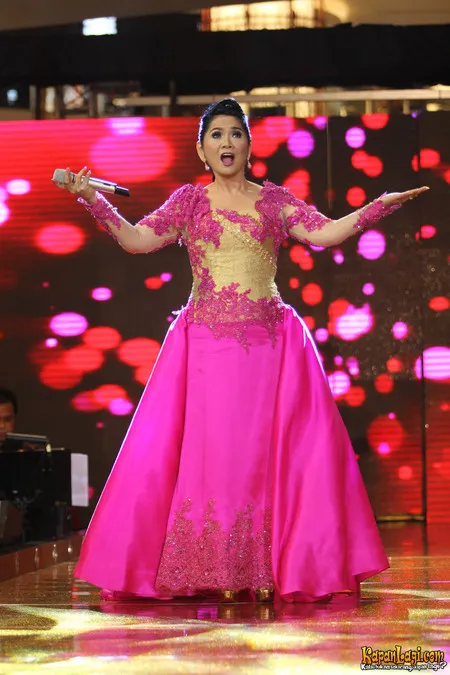 Foto Vina Panduwinata