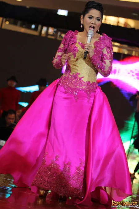 Foto Vina Panduwinata