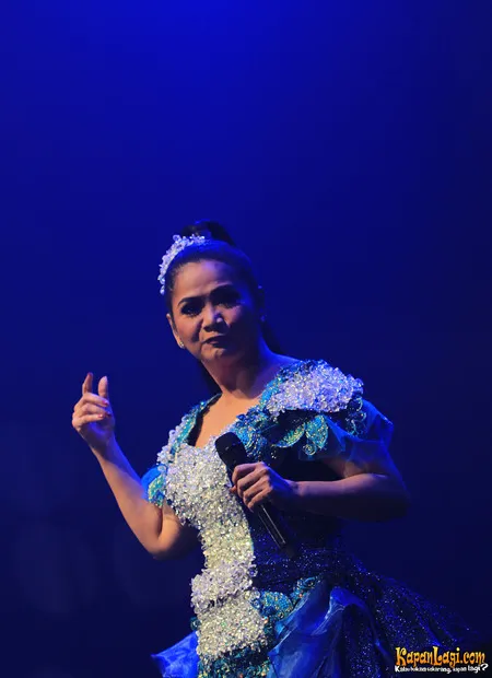 Foto Vina Panduwinata