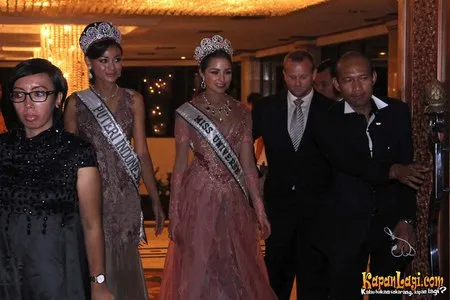 Foto Whulandary Herman