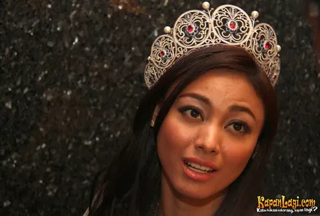 Foto Whulandary Herman