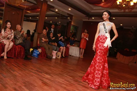 Foto Whulandary Herman