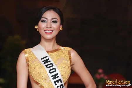 Foto Whulandary Herman