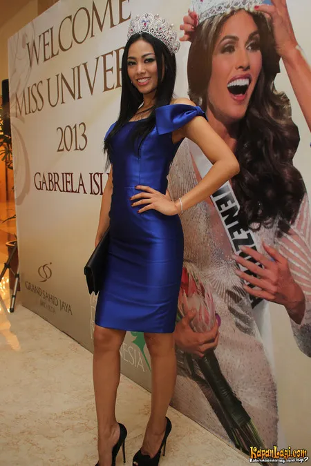 Foto Whulandary Herman