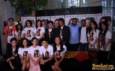 Foto Whulandary Herman