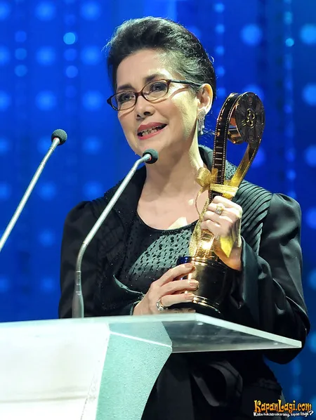Foto Widyawati