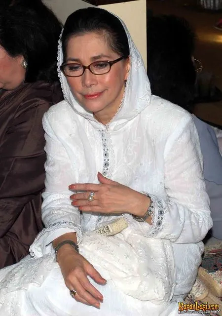 Foto Widyawati