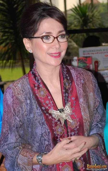 Foto Widyawati