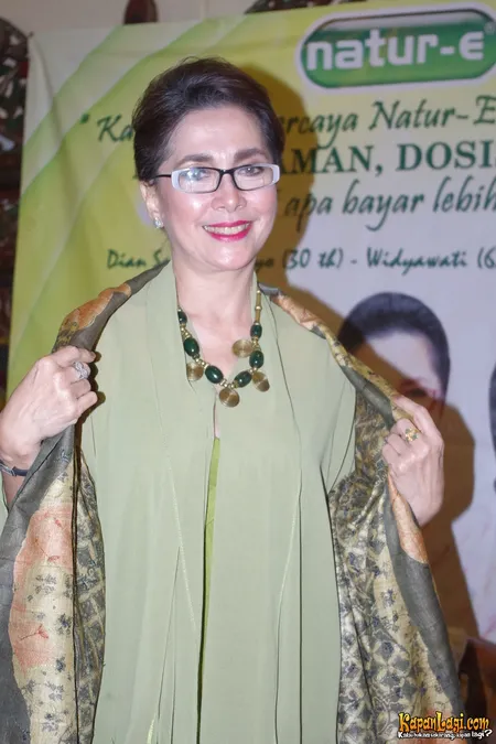 Foto Widyawati