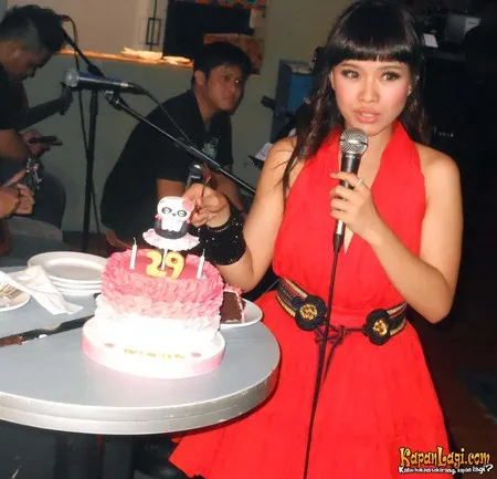 Foto Winda Viska Ria