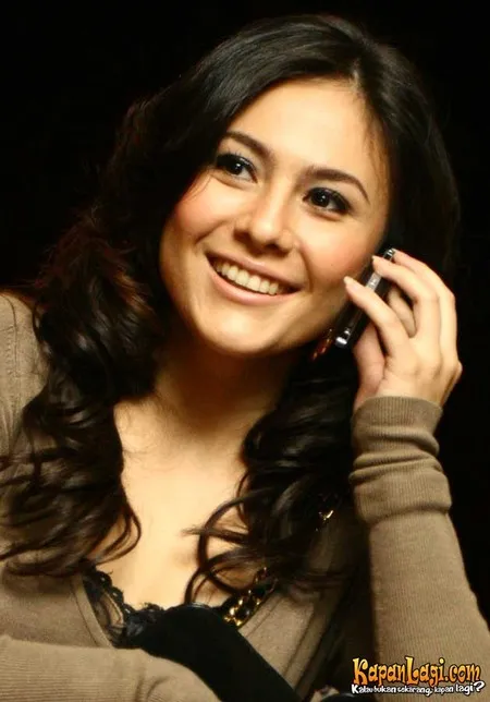 Foto Wulan Guritno