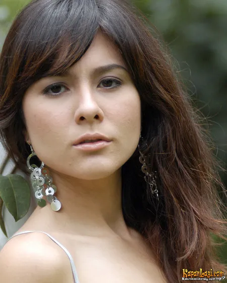 Foto Wulan Guritno