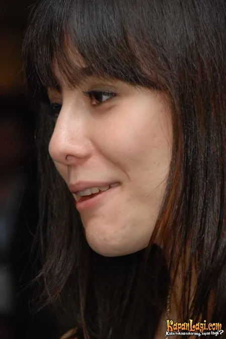 Foto Wulan Guritno