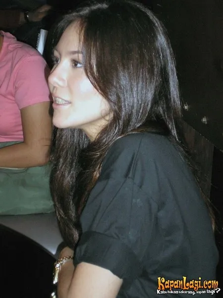 Foto Wulan Guritno