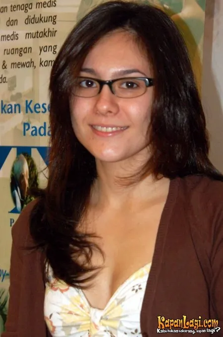 Foto Wulan Guritno
