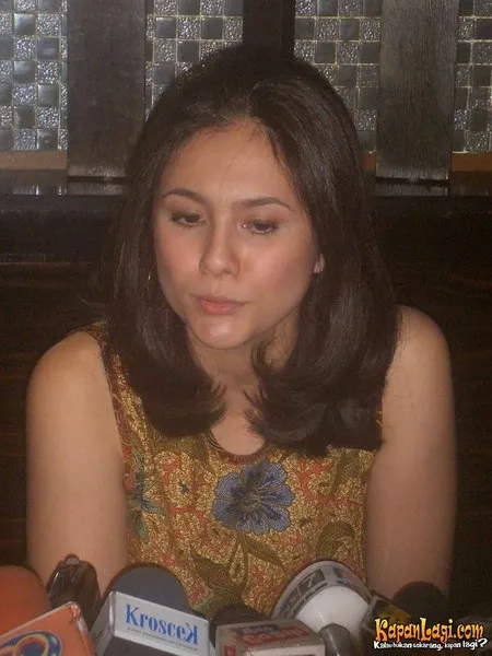 Foto Wulan Guritno