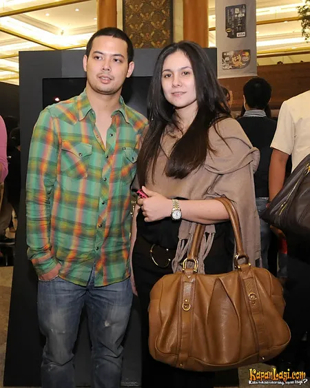 Foto Wulan Guritno