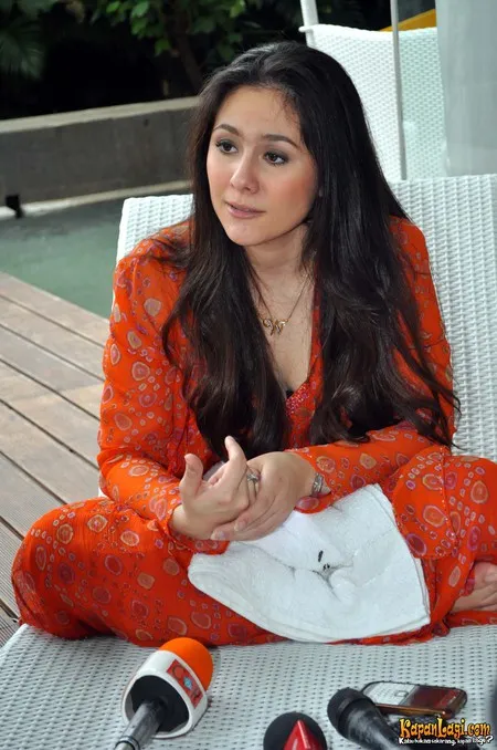 Foto Wulan Guritno