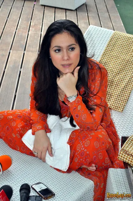 Foto Wulan Guritno