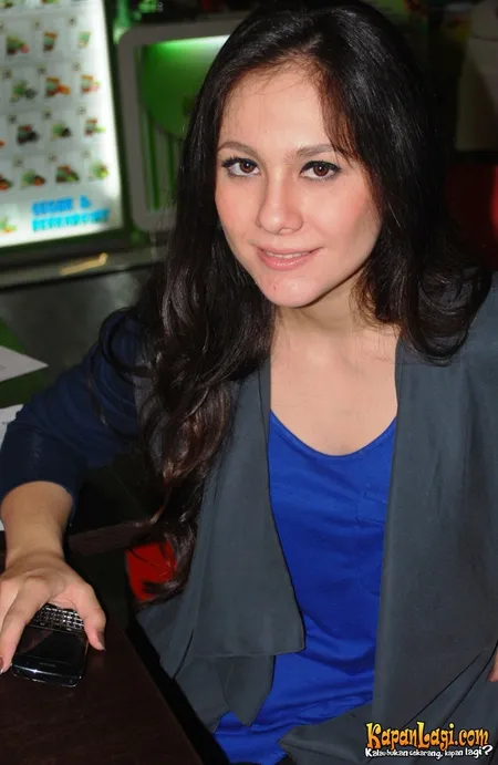Foto Wulan Guritno
