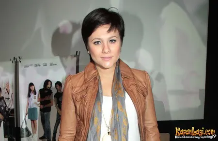 Foto Wulan Guritno