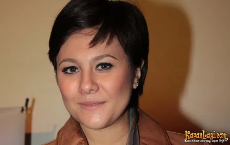 Foto Wulan Guritno
