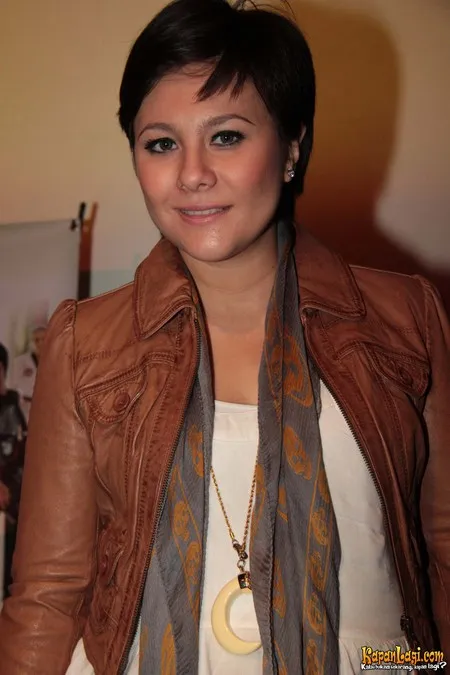 Foto Wulan Guritno