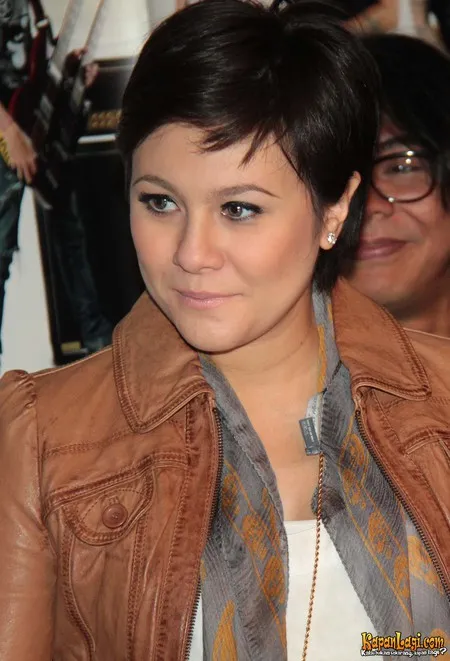 Foto Wulan Guritno