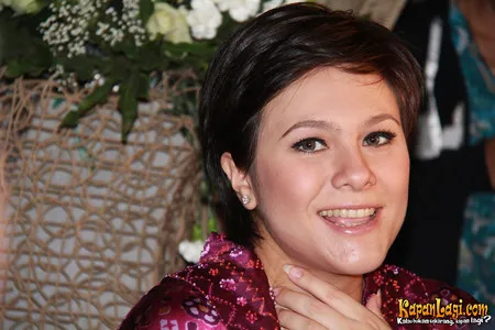 Foto Wulan Guritno