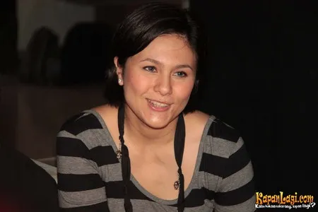 Foto Wulan Guritno