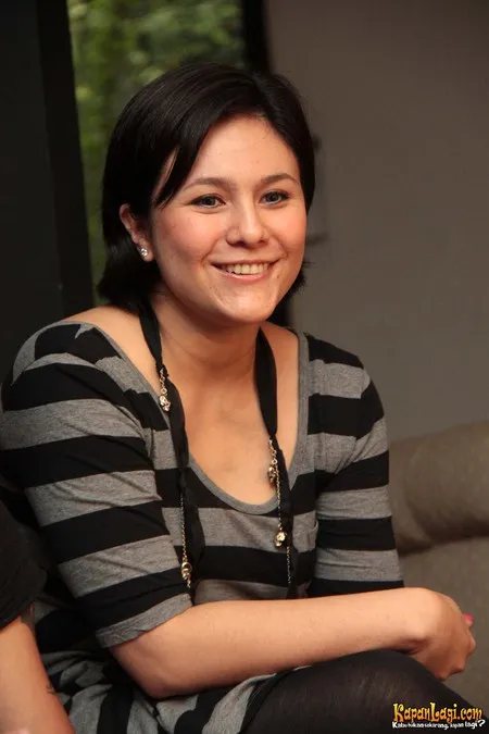 Foto Wulan Guritno