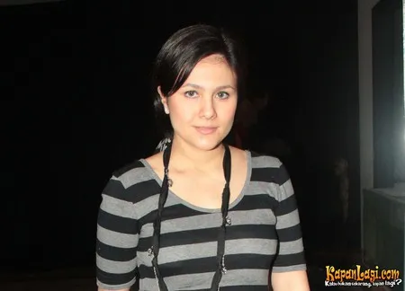 Foto Wulan Guritno