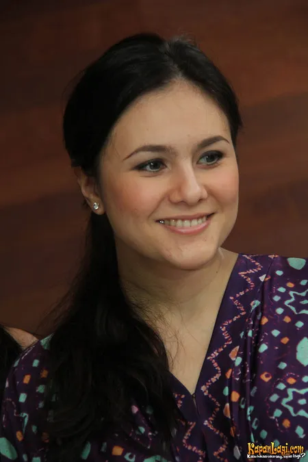 Foto Wulan Guritno