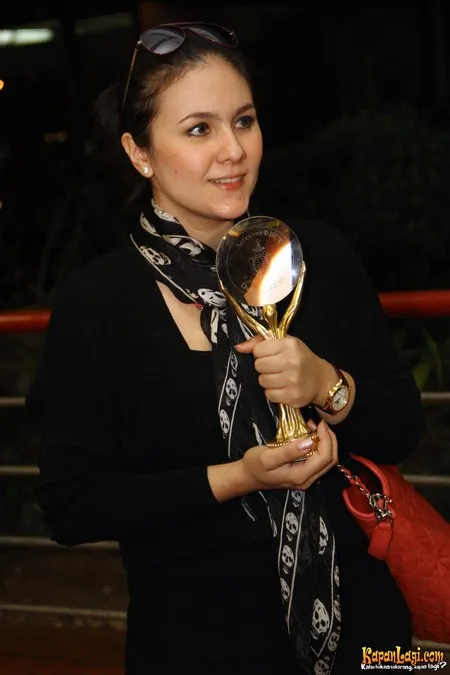 Foto Wulan Guritno
