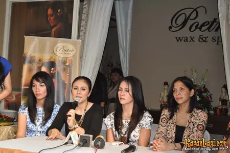 Foto Wulan Guritno