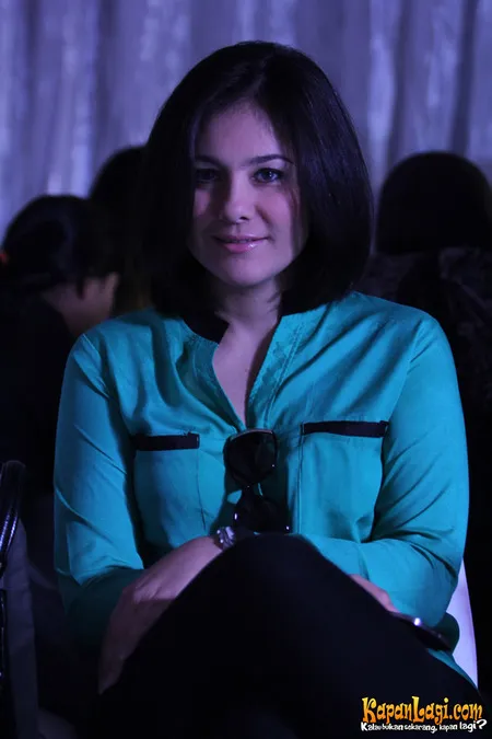 Foto Wulan Guritno