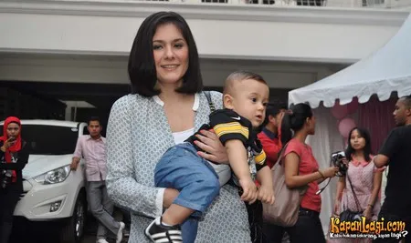 Foto Wulan Guritno