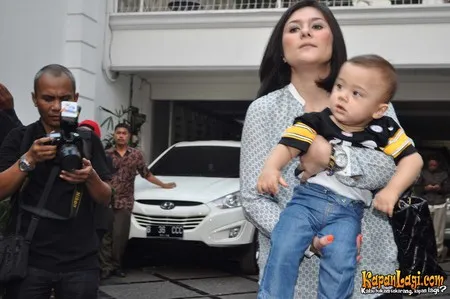 Foto Wulan Guritno