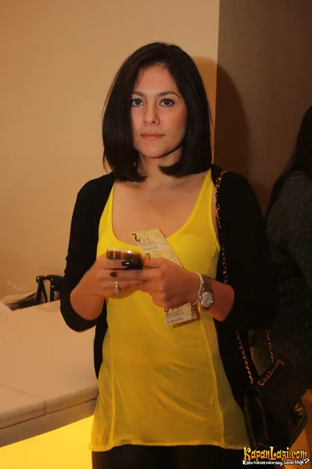 Foto Wulan Guritno