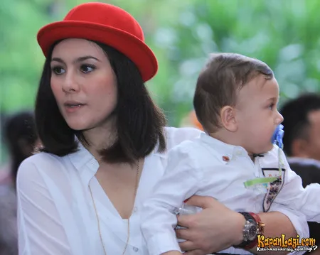 Foto Wulan Guritno